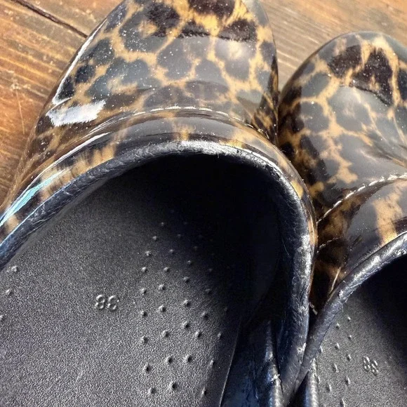 Dansko Shoes Womens Size 7 Brown Leopard Patent Professional Clogs 706-530202 - Picture 13 of 14